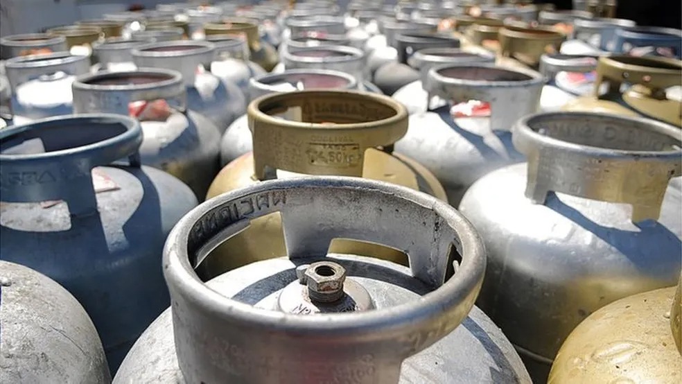 ICMS da gasolina, diesel e gás de cozinha vai subir no Paraná a partir desta quinta (1º); veja valores